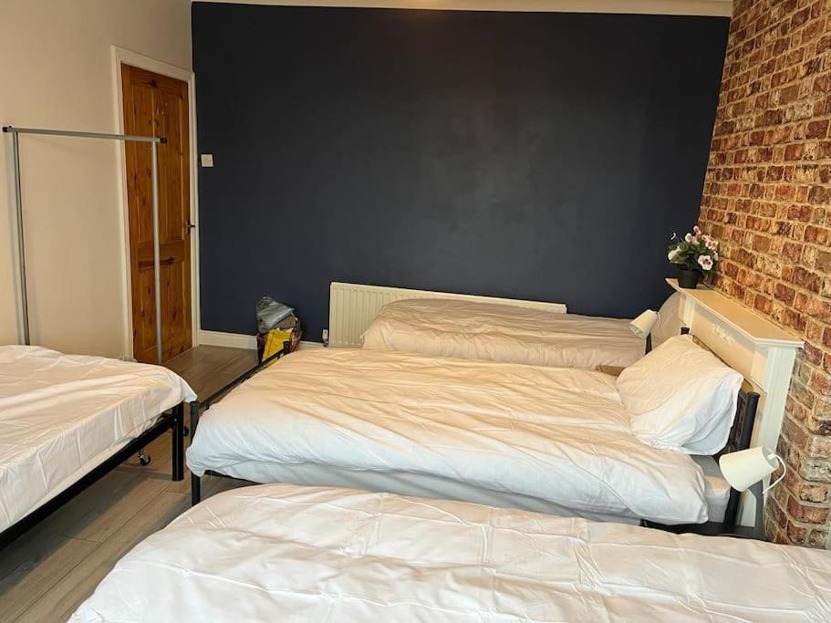 Ovington Grove 2 Fully Equipped Kitchen Free Parking 3 Bedrooms Netflix Newcastle Upon Tyne Esterno foto